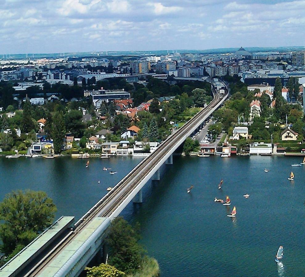 Zentrumnah Direkt An Ubahn Bei Un-Vic Und Am Badestrand Wien Ngoại thất bức ảnh